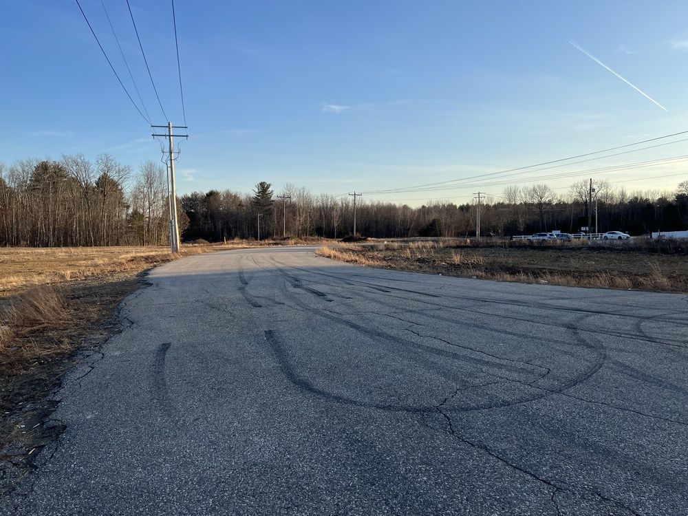 Willand Dr. & Commercial Dr.: Willand Dr. & Commercial Dr., Somersworth, NH 03878